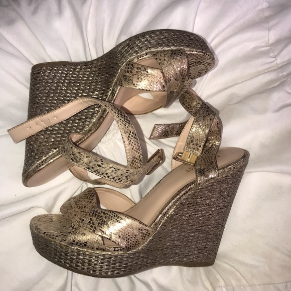 Nine West Snake Print Metallc Wedges - Picture 2 of 6